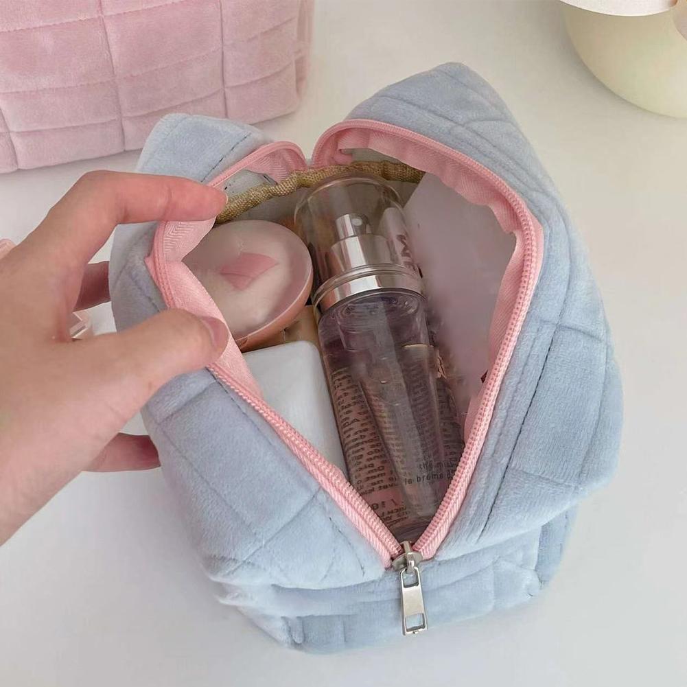 女性用キュートなぬいぐるみメイクアップバッグ、ポータブルベル - Travel Accessories Box のレビューと価格