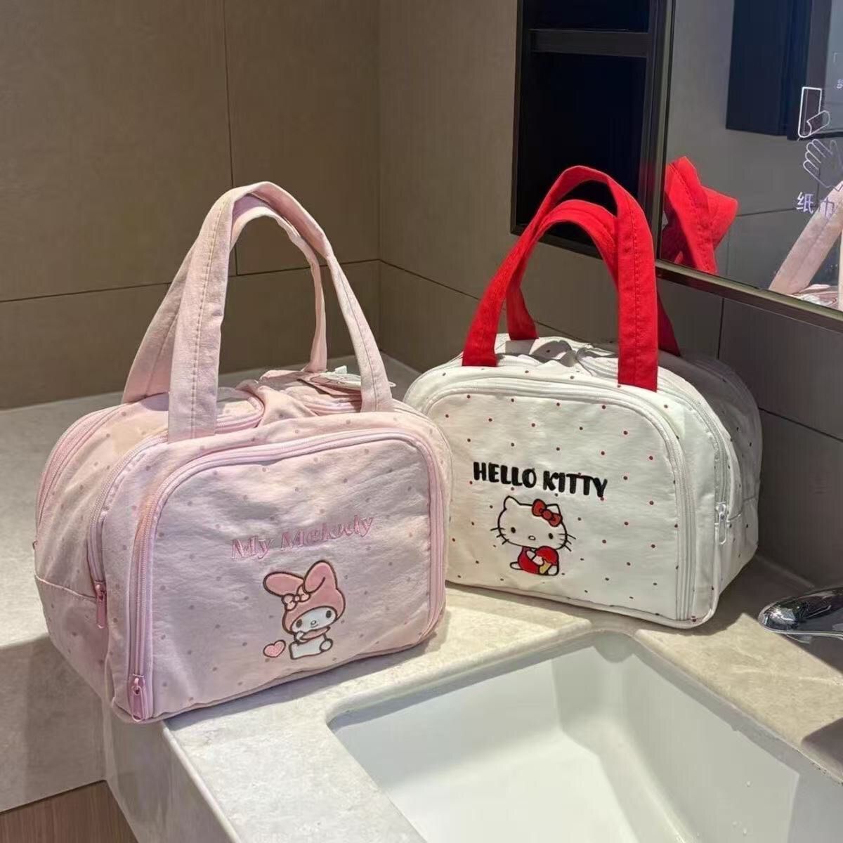 かわいいアニメ柄メイクアップバッグ、漫画風大容量ポータブル洗 - Travel Accessories Needed のレビューと価格