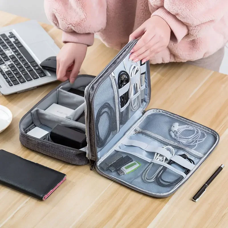 ポータブルUSBラインホルダーバッグ、トラベルパワーバンク、 - Travel Ziplock Bags のレビューと価格