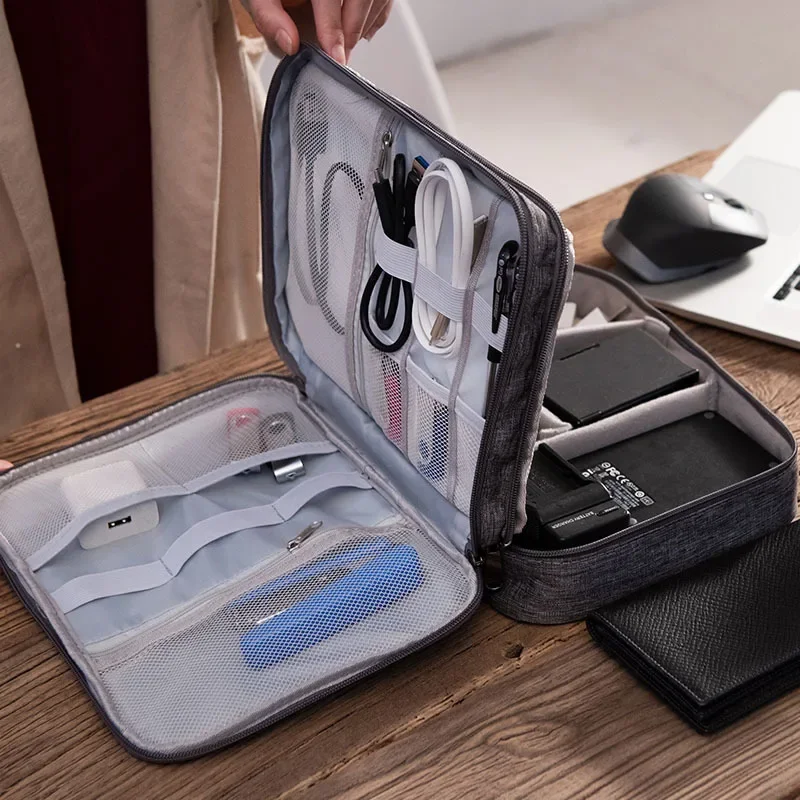 ポータブルUSBラインホルダーバッグ、トラベルパワーバンク、 - Travel Ziplock Bags のレビューと価格