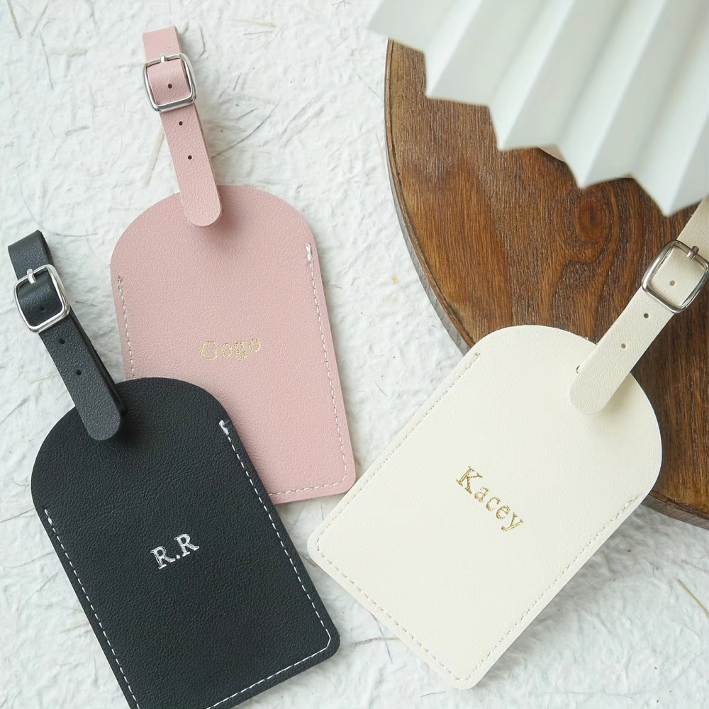 カスタマイズ可能な名入れシルバーゴールドモノグラムビーガンレ - It Travel Accessories のレビューと価格