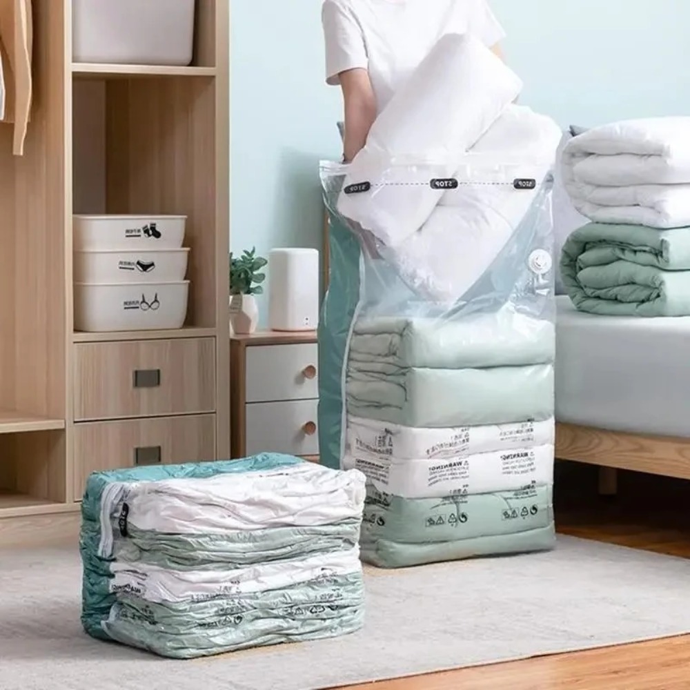 1個入り大型真空保存袋 プラスチック製 ポンプ不要 衣類や毛 - Travel Accessories Needed のレビューと価格